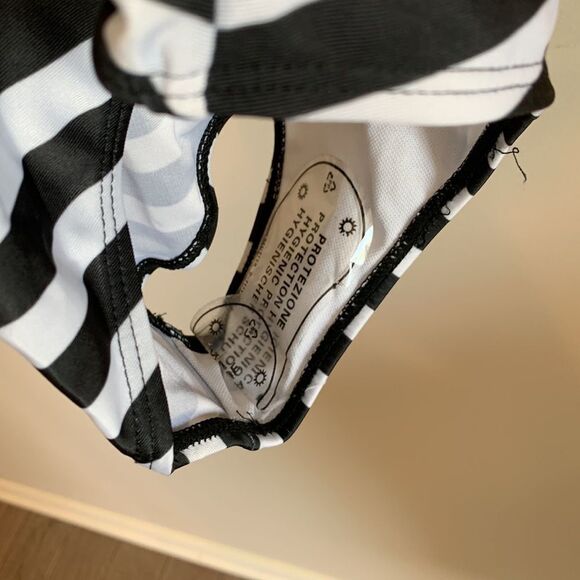 Cross1946 | Women’s Black White Striped One Piece Monokini Swimsuit Bathing Suit - Picture 8 of 9